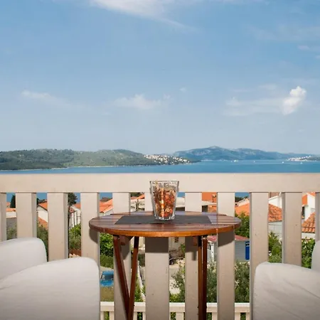 Stil - With Balcony And Sea View 103 * טרוגיר