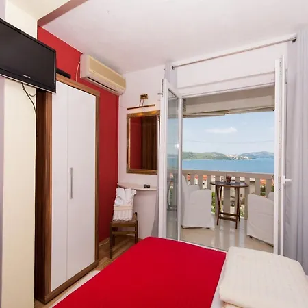 Stil - With Balcony And Sea View 103 דירה טרוגיר