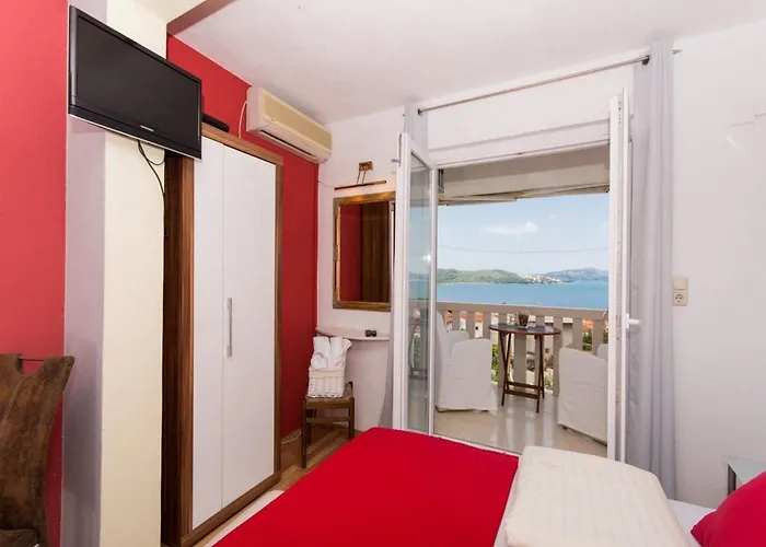Stil - With Balcony And Sea View 103 شقة تروغير