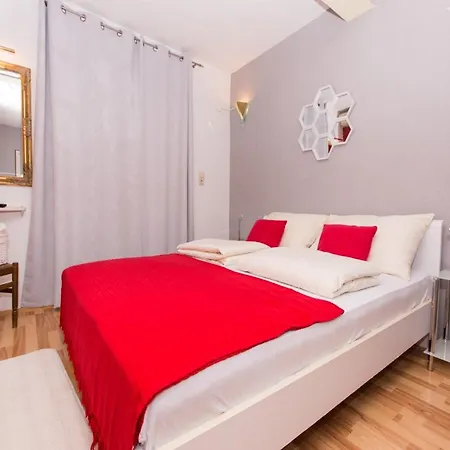 Apartmán Stil - With Balcony And Sea View 103 Trogir